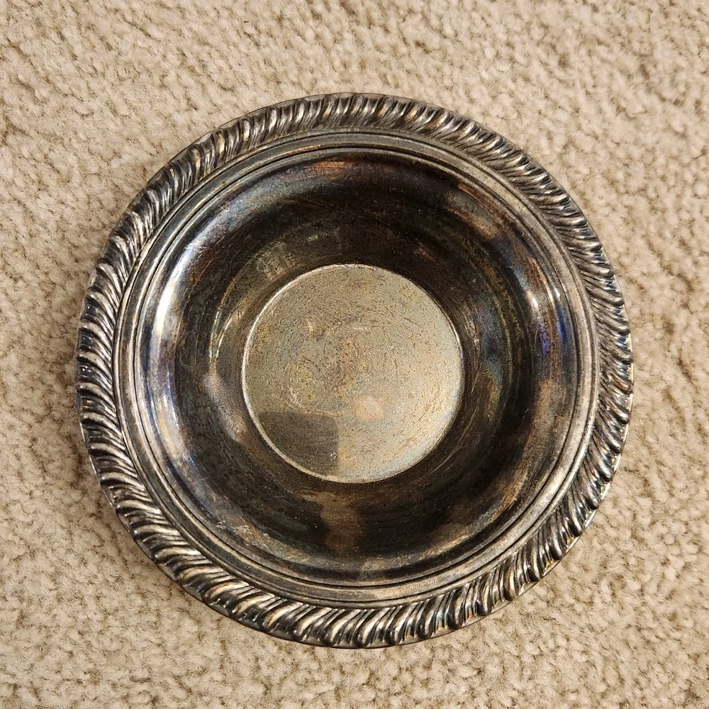 International Silver Co Small Bowl 6.5‎ 